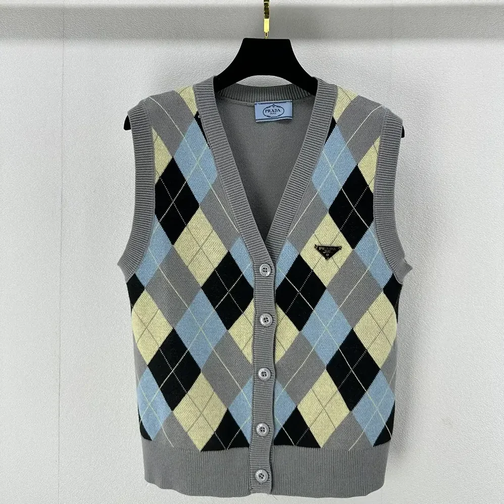Prada Wool Vest with an Argyle Pattern for Women Prada Wool Vest with an Argyle Pattern for Women
