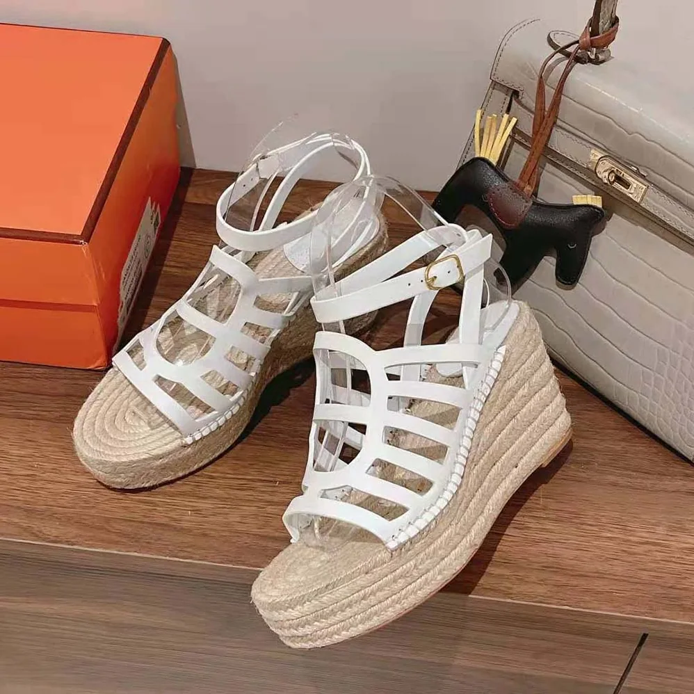 Hermes Catalya Espadrille in Calfskin with “Chaine D'Ancre” Motif for Women in White Hermes Catalya Espadrille in Calfskin with “Chaine D'Ancre” Motif for Women in White