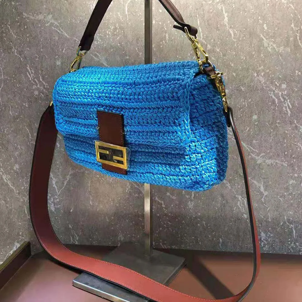 Fendi Baguette Bag in Traditional Cotton Crochet Bag for Women in Blue