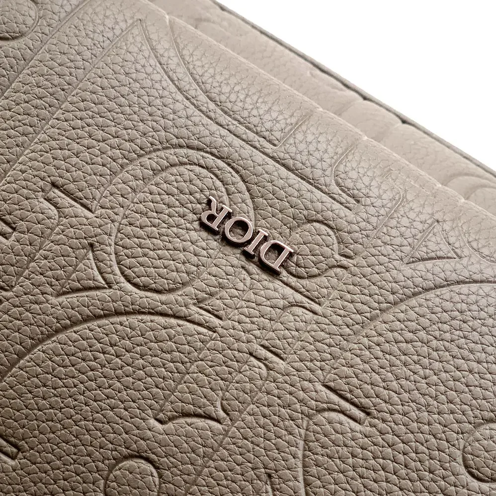 Dior Rider 2.0 Zipped Backpack Gray Dior Gravity Leather and Gray Grained Calfskin for Men Dior Rider 2.0 Zipped Backpack Gray Dior Gravity Leather and Gray Grained Calfskin for Men