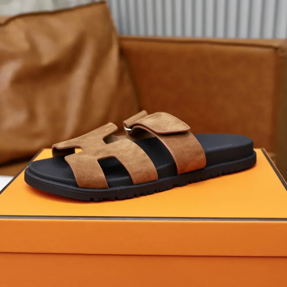 Hermes Chypre Sandal for Unisex in Brown Hermes Chypre Sandal for Unisex in Brown