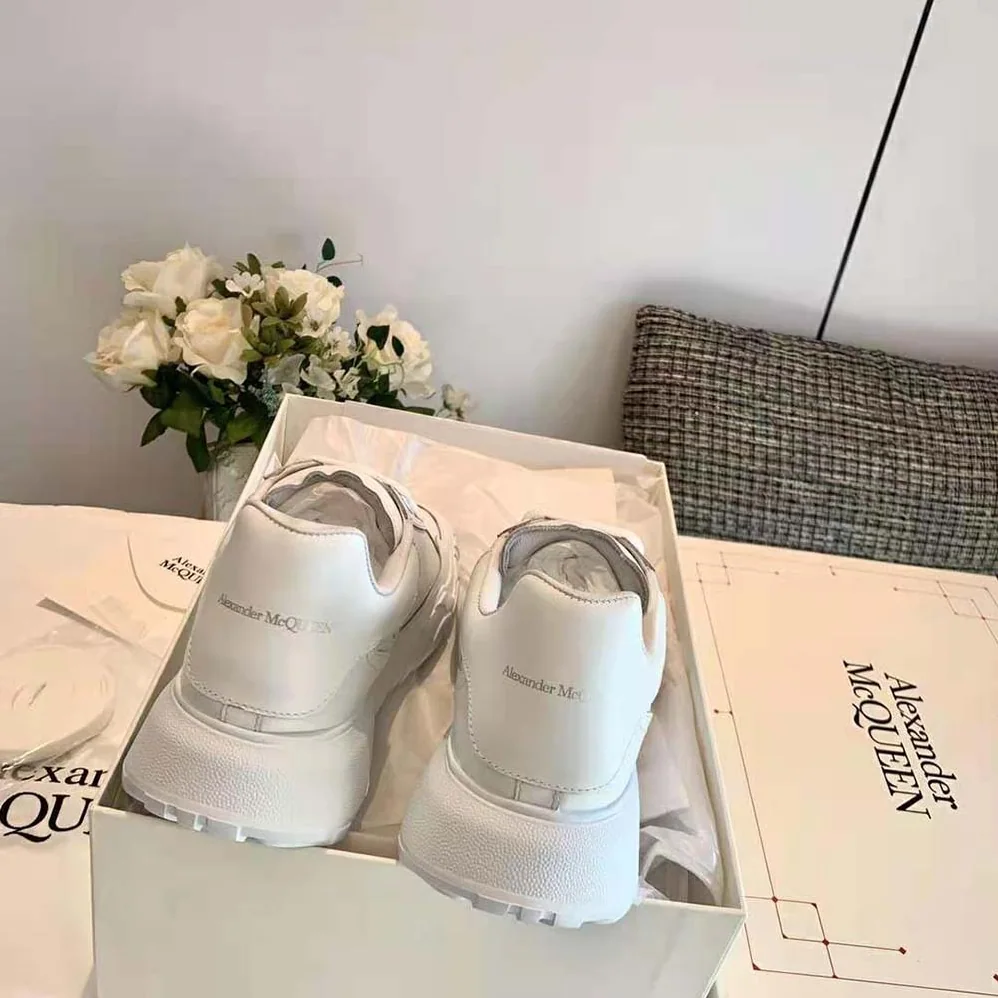 Alexander Mcqueen Court Trainer in White for Unisex Alexander Mcqueen Court Trainer in White for Unisex
