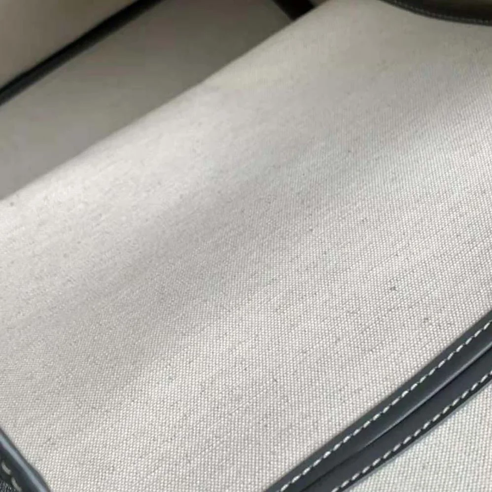 Goyard Steamer PM Bag Has Four Half-circle Studs for Unisex in Silver Goyard Steamer PM Bag Has Four Half-circle Studs for Unisex in Silver
