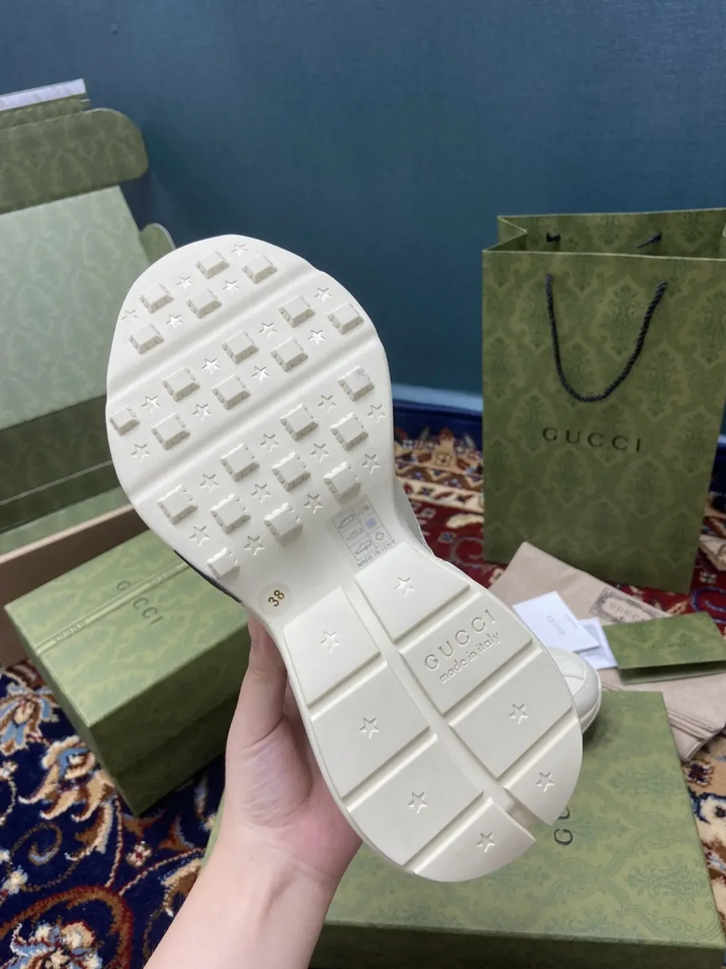 Disney x Gucci Rhyton Sneakers With Donald Duck White Ivory