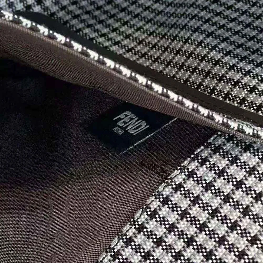 Fendi X-Tote Gray Houndstooth Wool Shopper with FF Embroidery for Women Fendi X-Tote Gray Houndstooth Wool Shopper with FF Embroidery for Women