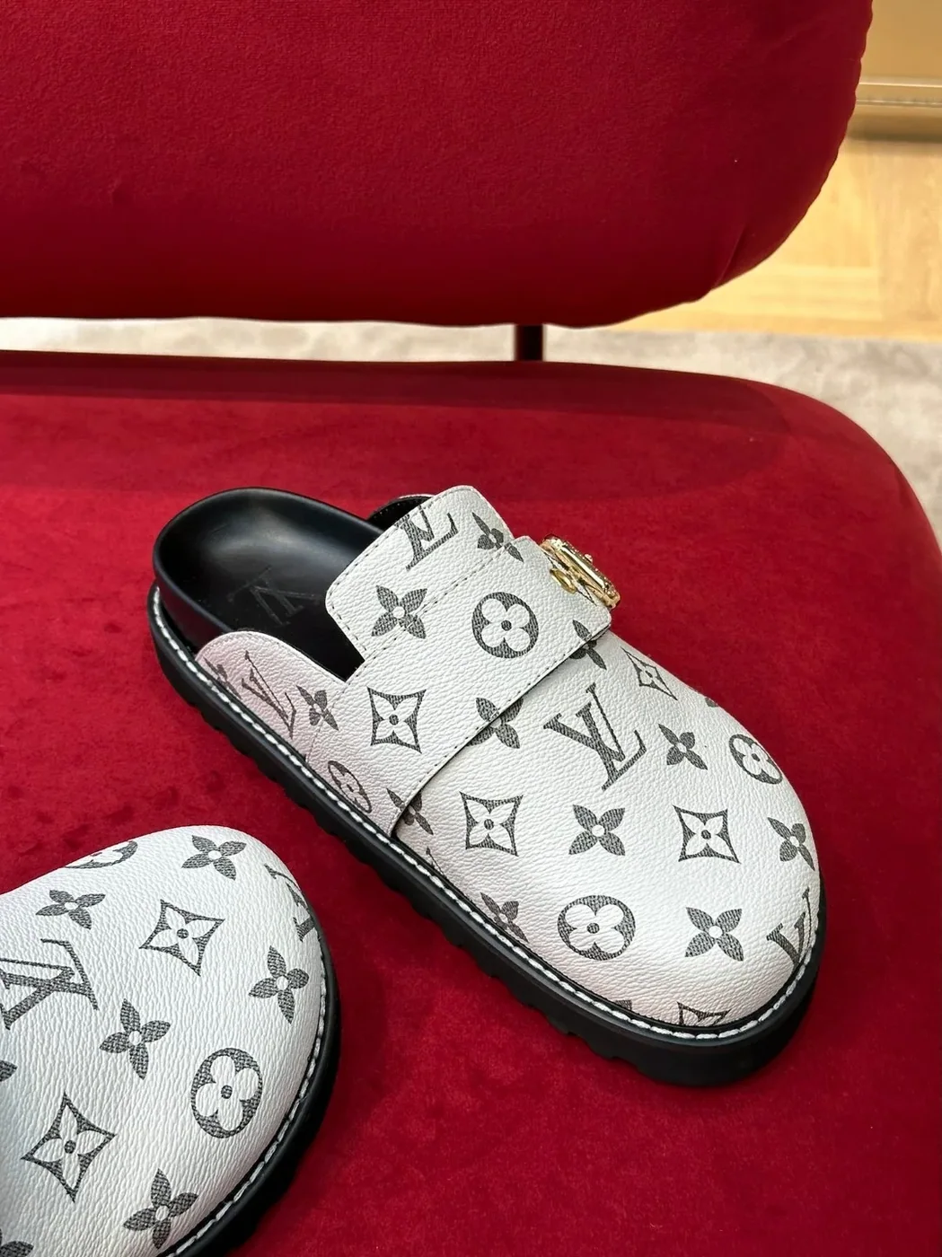 Louis Vuitton LV Easy Mule Monogram Canvas White Louis Vuitton LV Easy Mule Monogram Canvas White