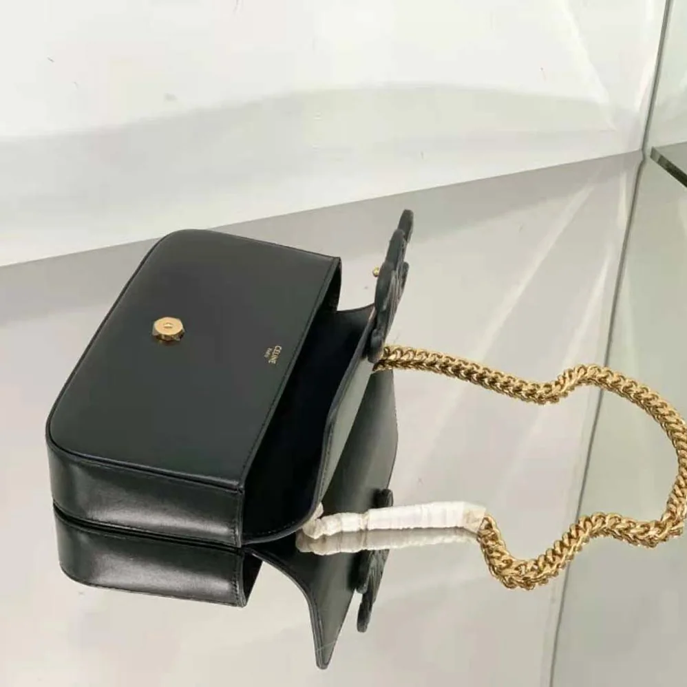 Celine Chain Shoulder Bag Cuir Triomphe in Shiny Calfskin for Women in Black Celine Chain Shoulder Bag Cuir Triomphe in Shiny Calfskin for Women in Black