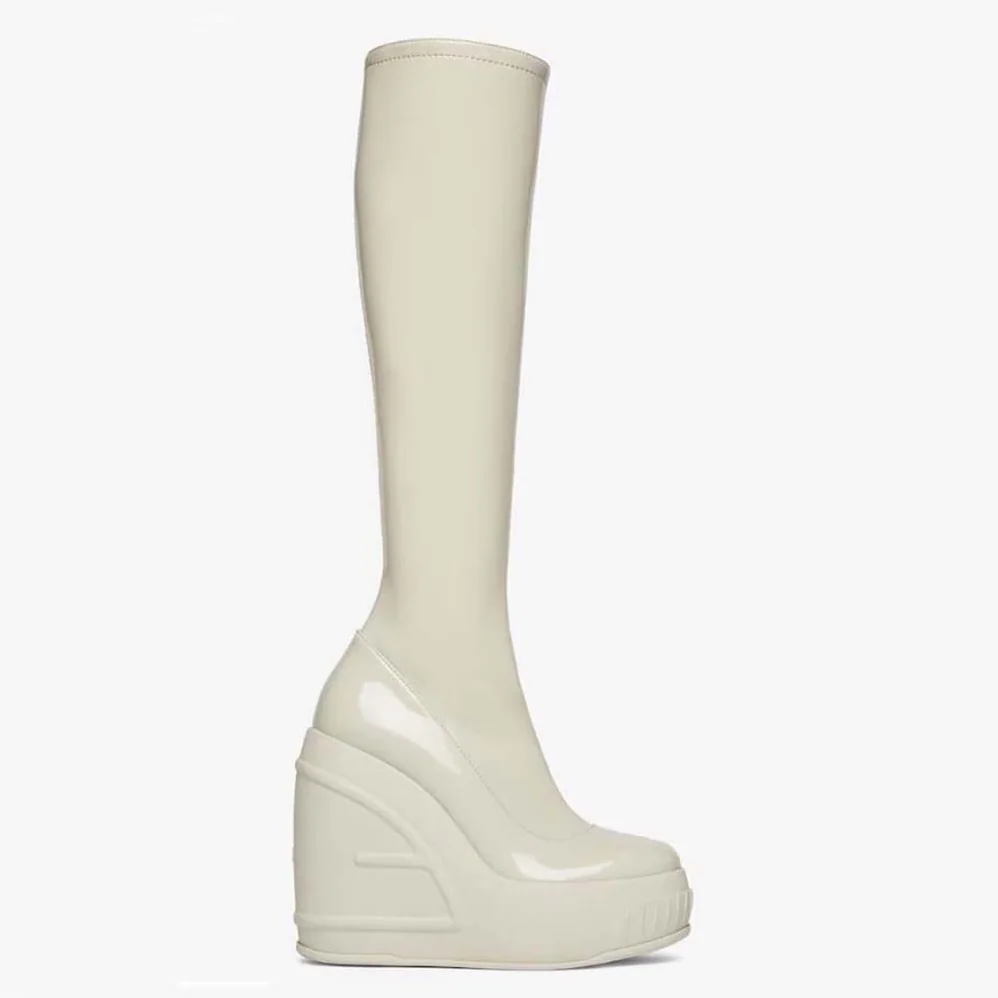 Fendi Fashion Show White Patent Leather Boots for Women Fendi Fashion Show White Patent Leather Boots for Women