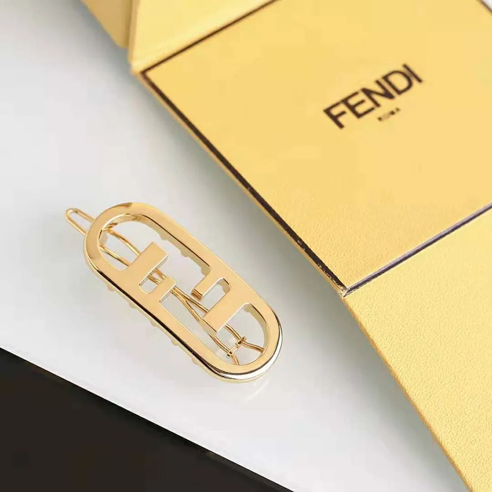 Fendi Hair Clip with Fendi O'Lock Motif for Women in Gold Fendi Hair Clip with Fendi O'Lock Motif for Women in Gold