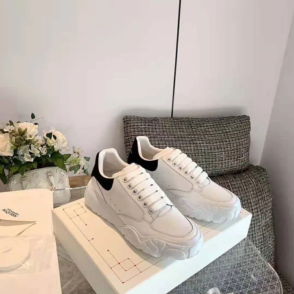 Alexander Mcqueen Court Trainer in White for Unisex in Black Alexander Mcqueen Court Trainer in White for Unisex in Black