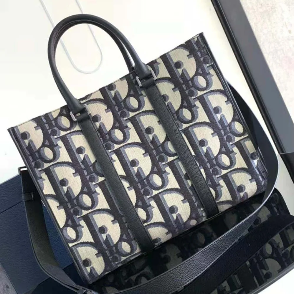 Dior East-West Tote Bag Beige and Black Maxi Dior Oblique Jacquard for Men Dior East-West Tote Bag Beige and Black Maxi Dior Oblique Jacquard for Men