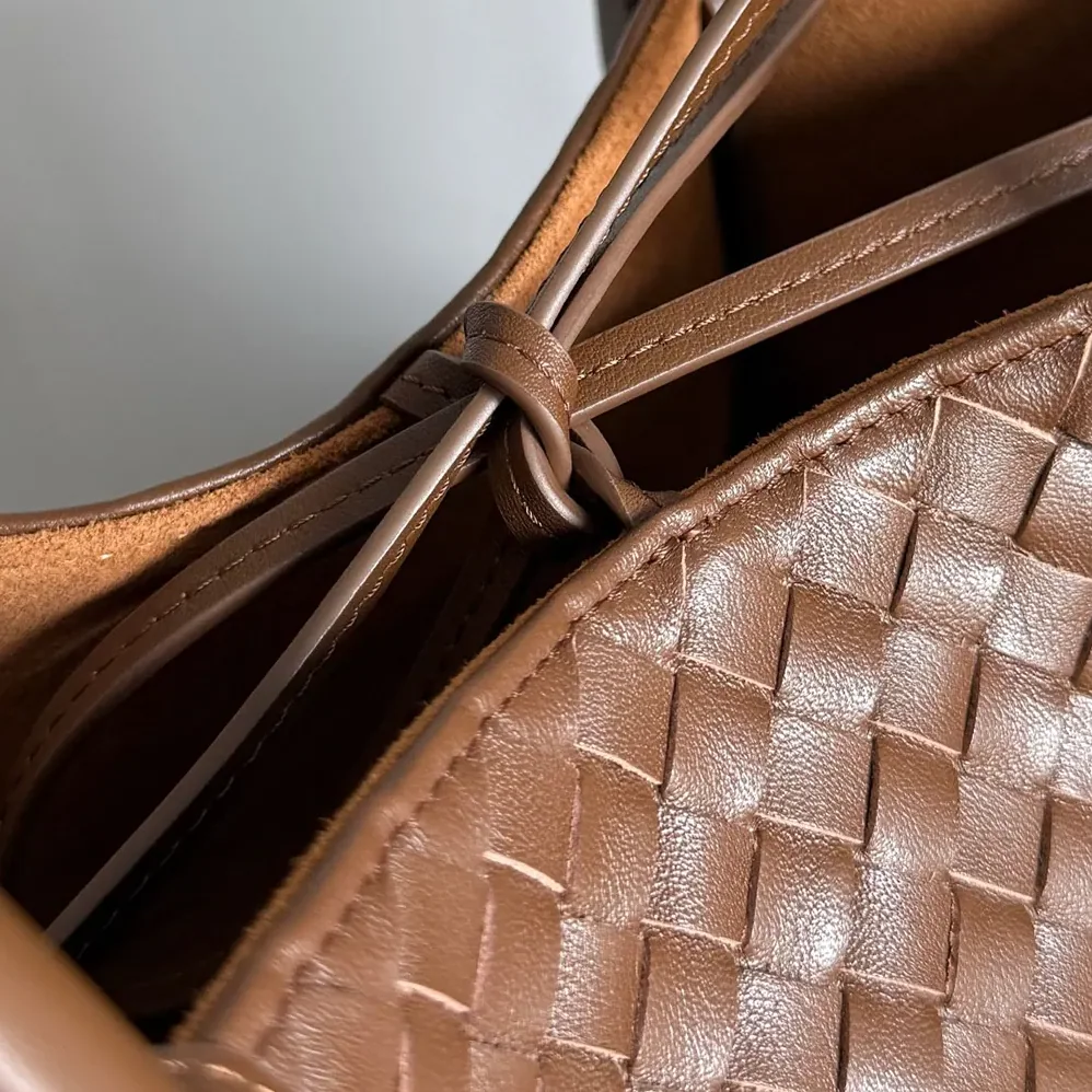 Bottega Veneta Pinacoteca in Intrecciato Silky Calf Leather for Women
