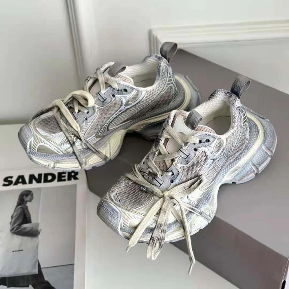Balenciaga 3XL Sneaker in off White Mesh and Polyurethane for Unisex Balenciaga 3XL Sneaker in off White Mesh and Polyurethane for Unisex