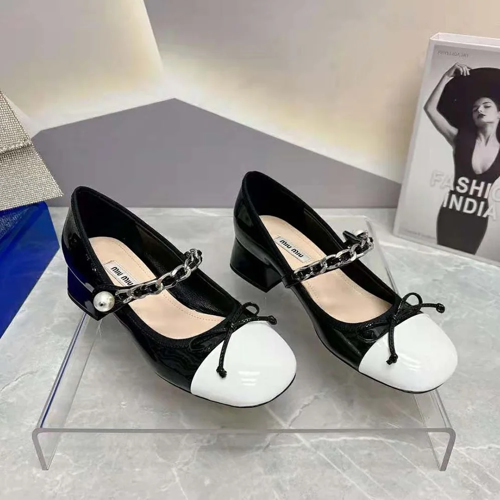 Miu Miu Naplak Pumps in 35 mm Heel Height for Women in Black Miu Miu Naplak Pumps in 35 mm Heel Height for Women in Black