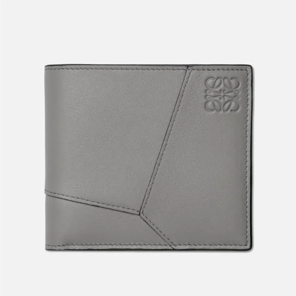 Loewe Puzzle Bifold Wallet Calfskin Leather for Unisex in Gray Loewe Puzzle Bifold Wallet Calfskin Leather for Unisex in Gray