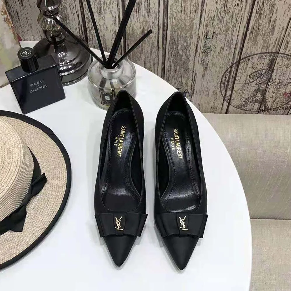 Saint Laurent YSL Anais Bow Pumps in Smooth Leather for Women in Black