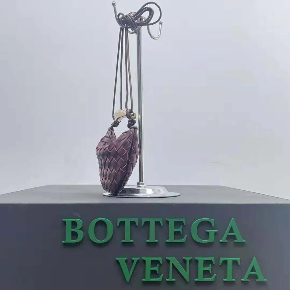 Bottega Veneta Mini Sardine in Supple Lambskin Leather for Women in Maroon