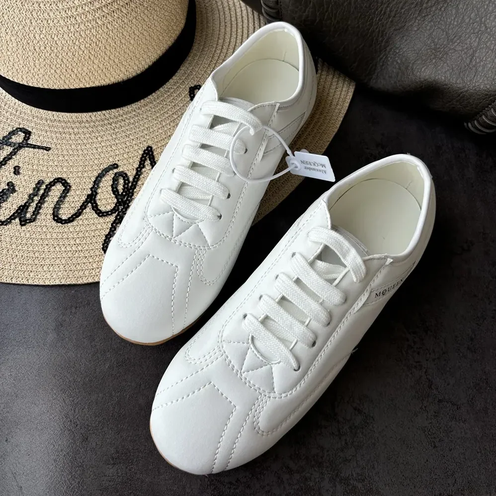 Alexander Mcqueen Boxe Sneaker in Off White for Unisex