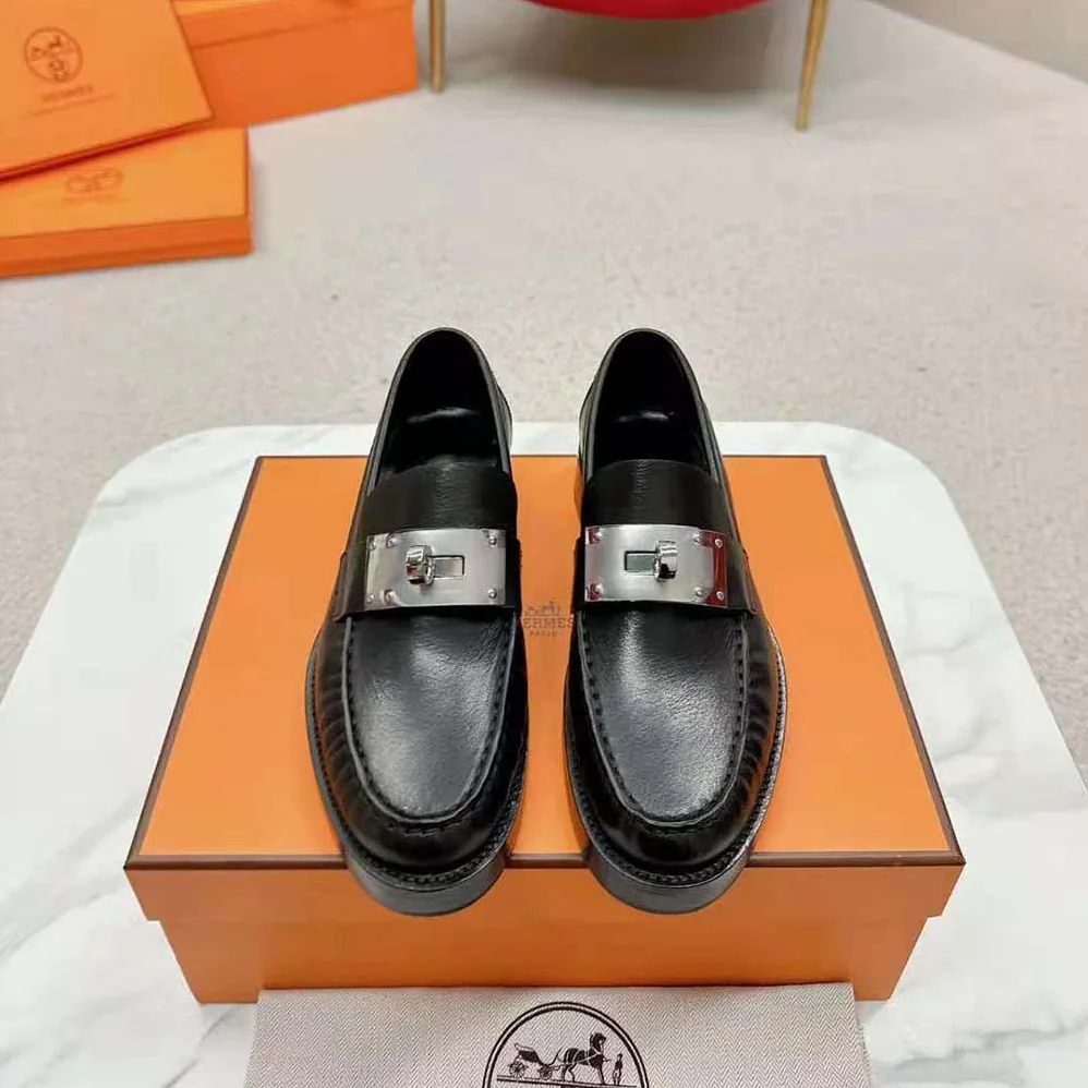 Hermes Hot Loafer in Calfskin for Men in Black Hermes Hot Loafer in Calfskin for Men in Black