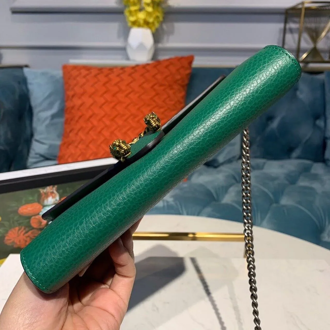 Gucci Dionysus Mini Chain Shoulder Bag / Emerald Green Metal Free Tanned Antique Silver Hardware Gucci Dionysus Mini Chain Shoulder Bag / Emerald Green Metal Free Tanned Antique Silver Hardware