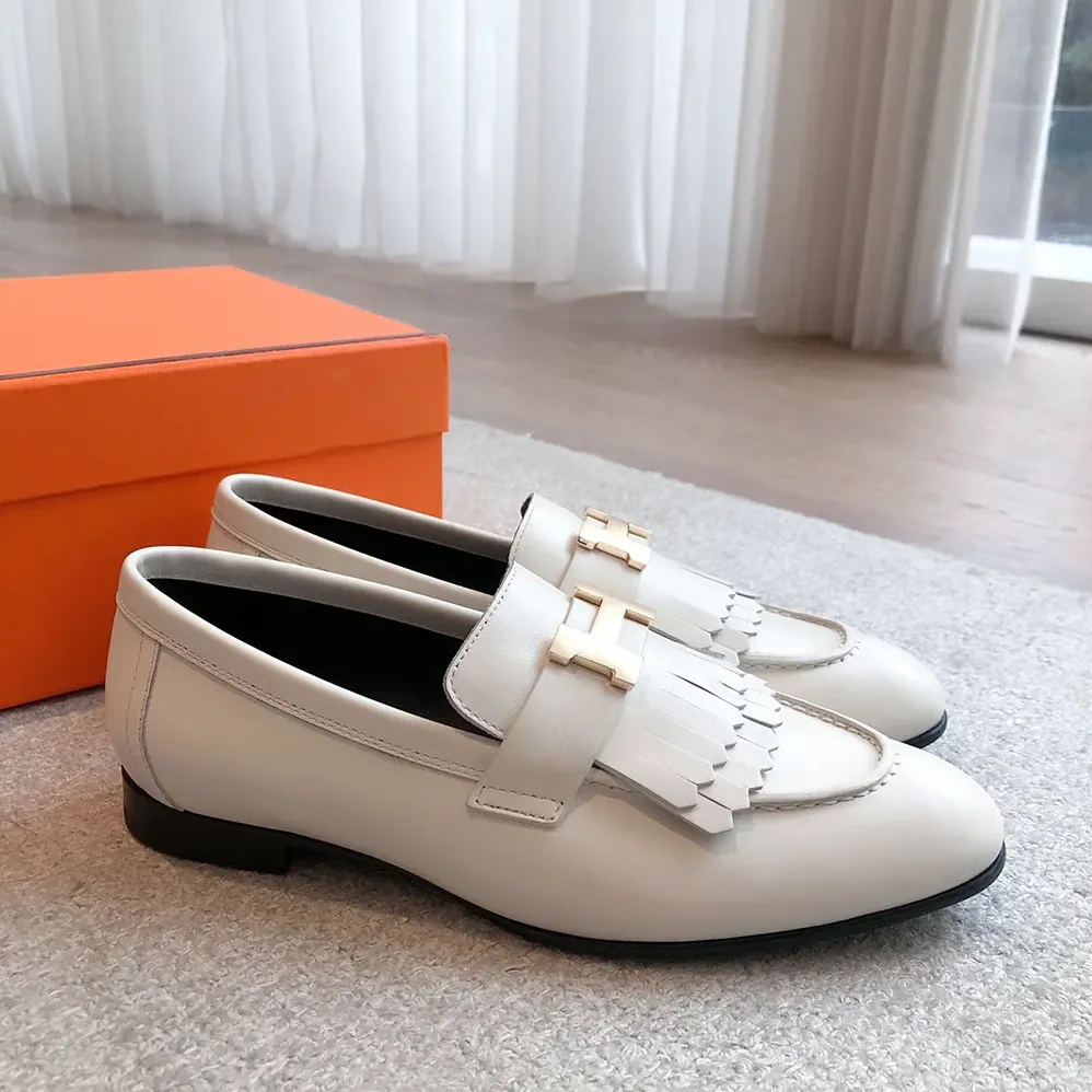 Hermes Royal loafer in Calfskin for Women in White Hermes Royal loafer in Calfskin for Women in White