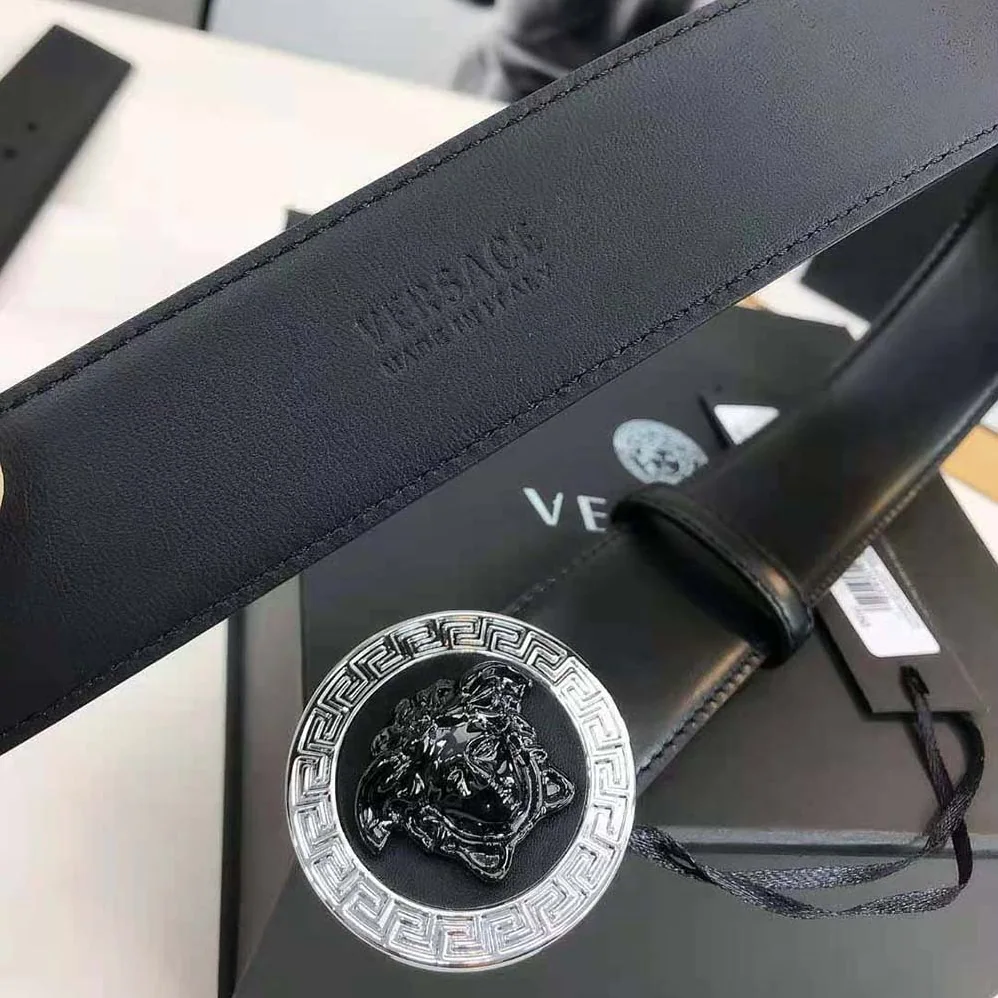 Versace Medusa Biggie Reversible Leather Belt for Men in Black Versace Medusa Biggie Reversible Leather Belt for Men in Black