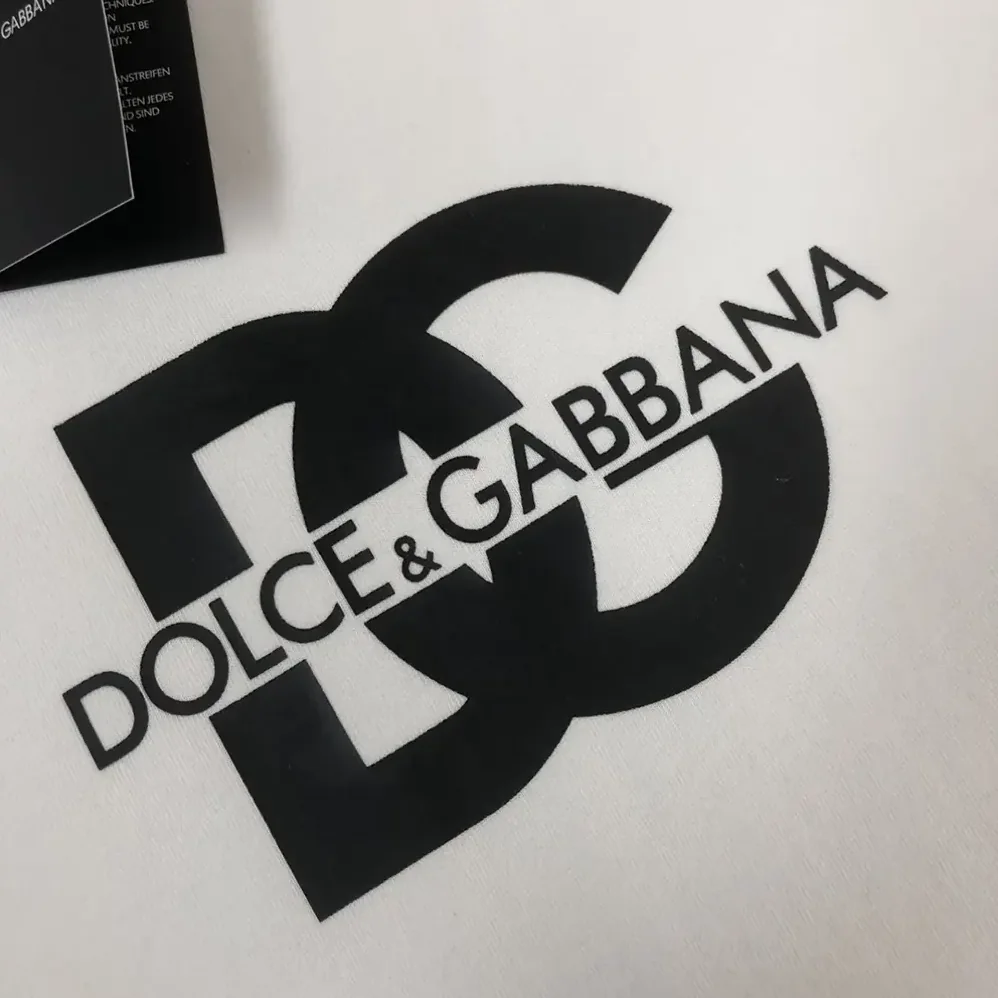 Dolce Gabbana D&G Short-sleeved T-shirt with DG Logo Print for Men in White Dolce Gabbana D&G Short-sleeved T-shirt with DG Logo Print for Men in White