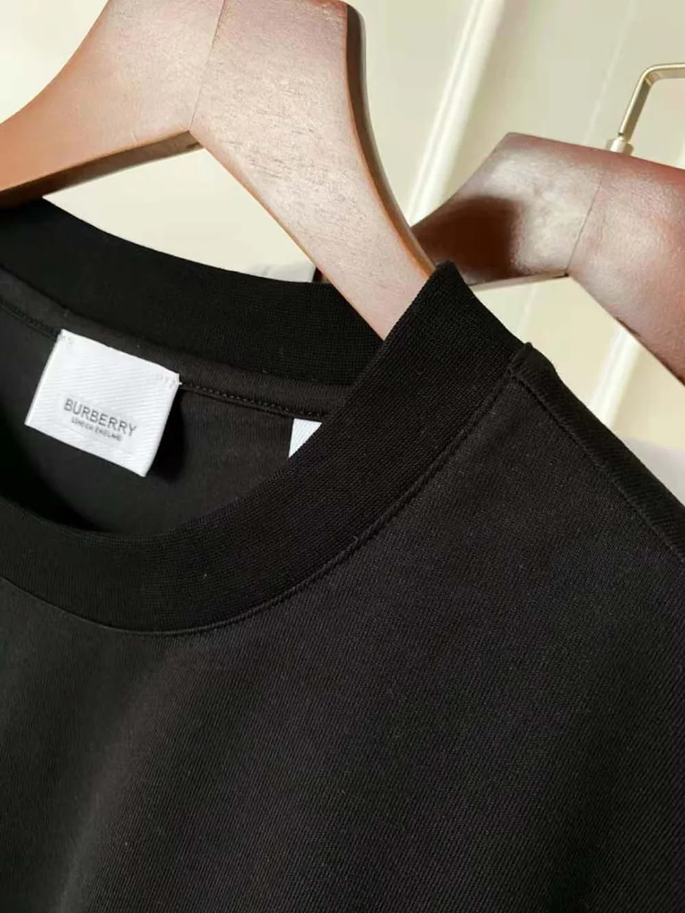 Burberry Logo Print Cotton Oversized T for Men in shirt