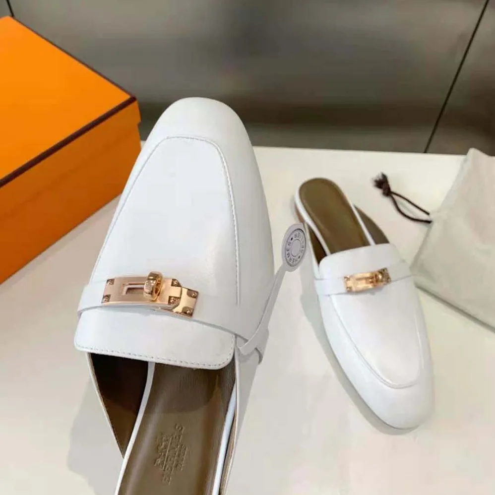Hermes OZ Mule in Calfskin Leather for Women in White Hermes OZ Mule in Calfskin Leather for Women in White