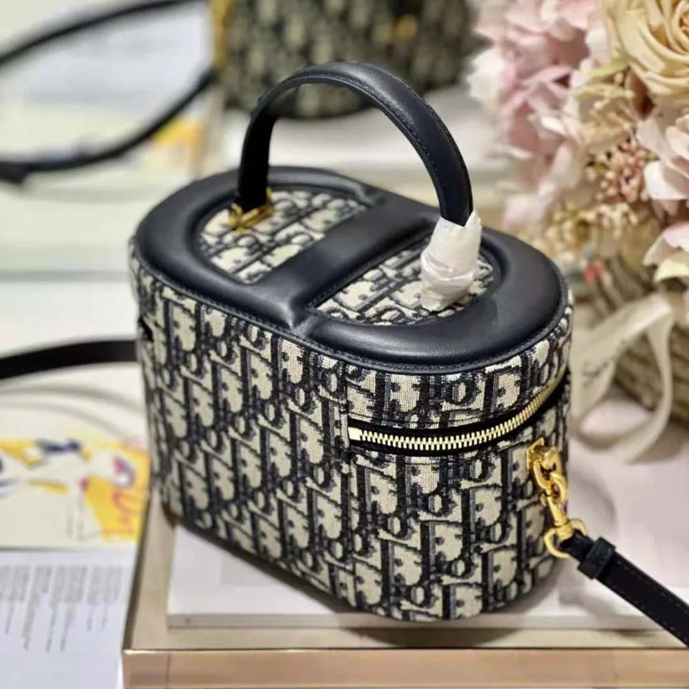 Dior Medium CD Signature Vanity Case Blue Dior Oblique Jacquard for Women Dior Medium CD Signature Vanity Case Blue Dior Oblique Jacquard for Women