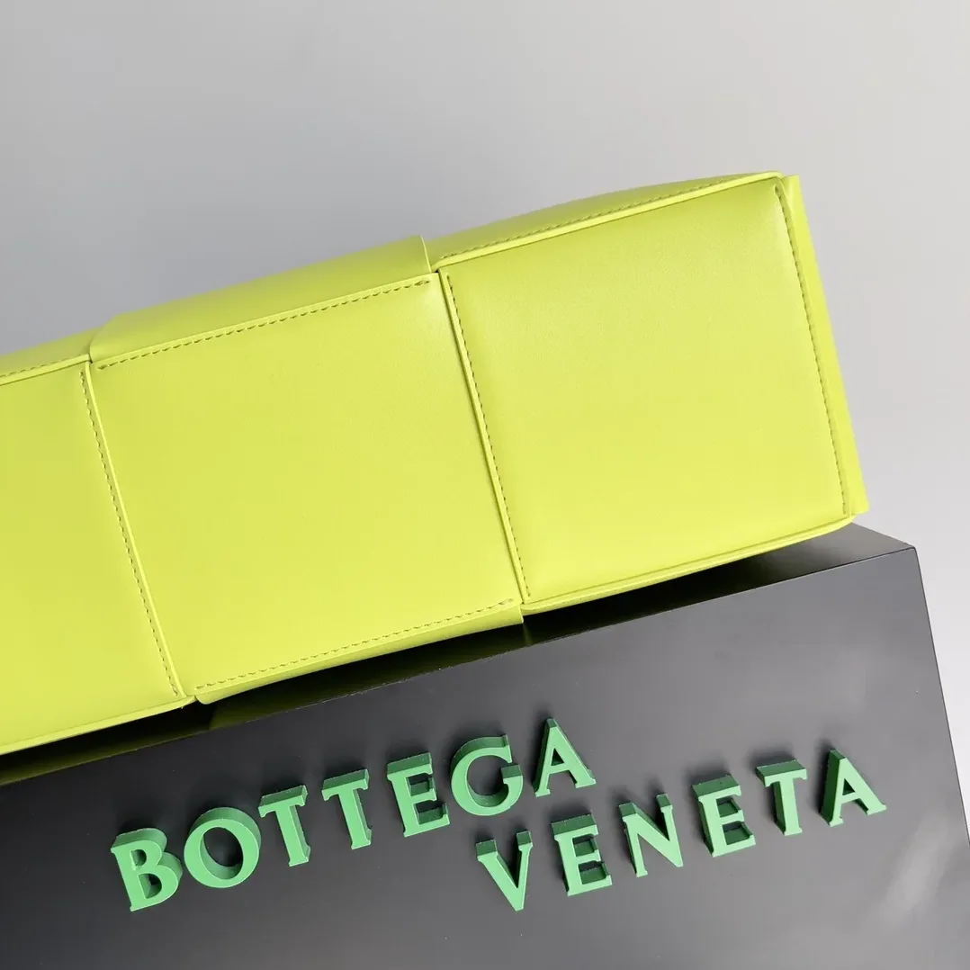 Bottega Veneta Large Arco Tote Bag Yellow Bottega Veneta Large Arco Tote Bag Yellow
