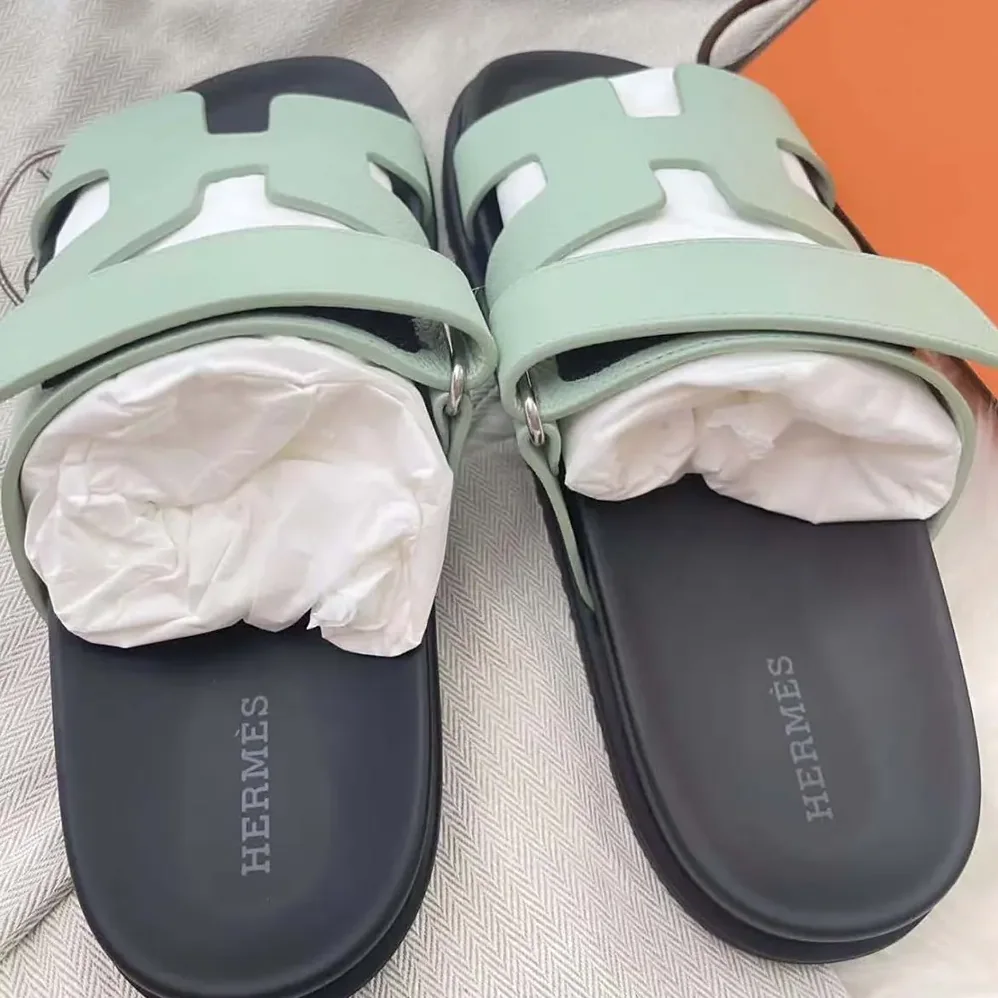 Hermes Chypre Sandal-Light Green H231295ZvDF350 for Unisex