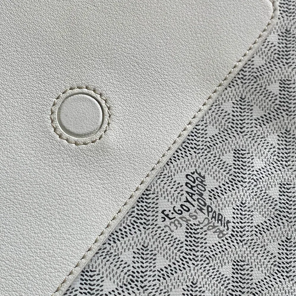 Goyard Rouette Souple Bag for Unisex in White Goyard Rouette Souple Bag for Unisex in White