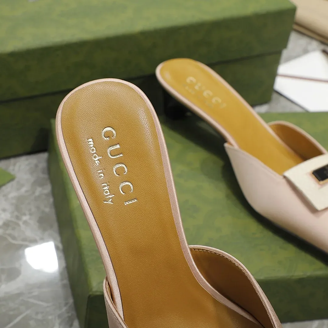 Gucci Slipper Sandals Pink Gucci Slipper Sandals Pink