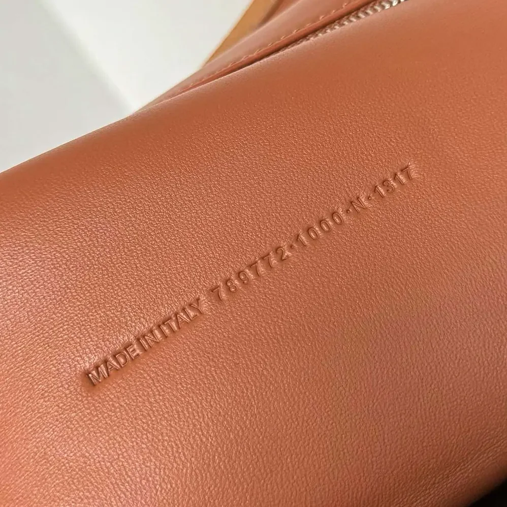 Balenciaga Rodeo Handbag Medium In Camel for Women in Brown Balenciaga Rodeo Handbag Medium In Camel for Women in Brown
