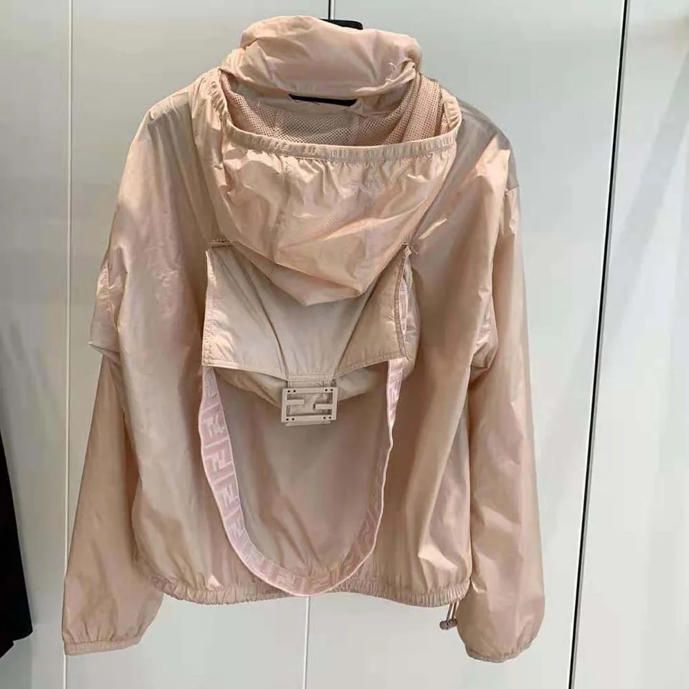 Fendi Pink Nylon Windbreaker for Women in Pink Fendi Pink Nylon Windbreaker for Women in Pink