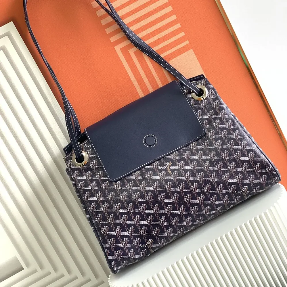 Goyard Rouette Souple Bag for Unisex in Navy Goyard Rouette Souple Bag for Unisex in Navy