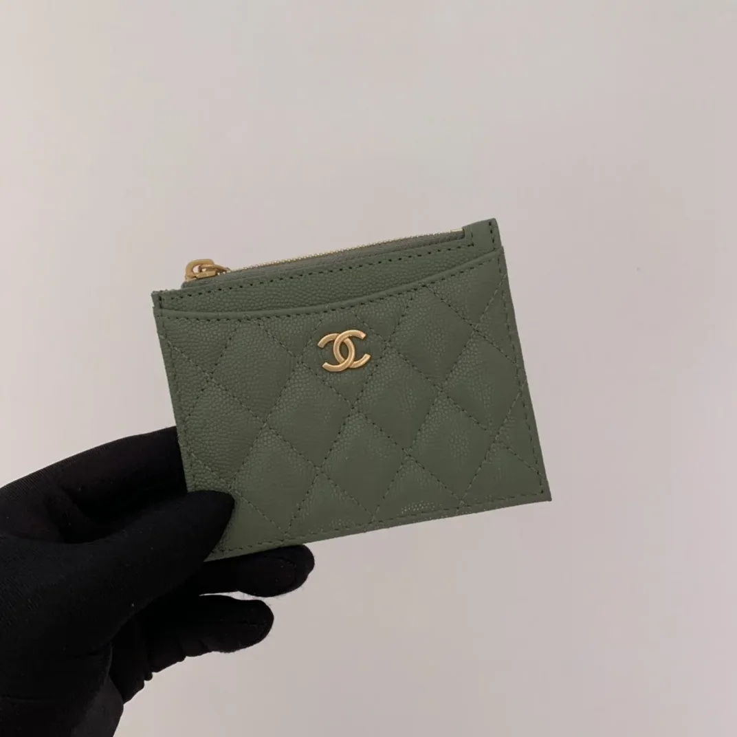 Chanel Flat Card Holder Olive Bag / Chanel Flat Card Holder Olive Bag /