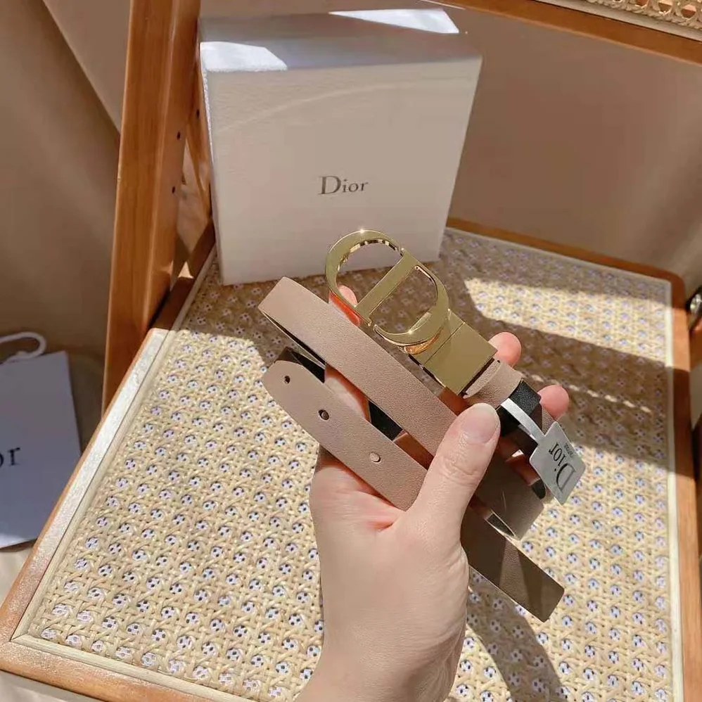 Dior 30 Montaigne Reversible Belt Hazelnut and Black Smooth Calfskin 20 MM for Women Dior 30 Montaigne Reversible Belt Hazelnut and Black Smooth Calfskin 20 MM for Women