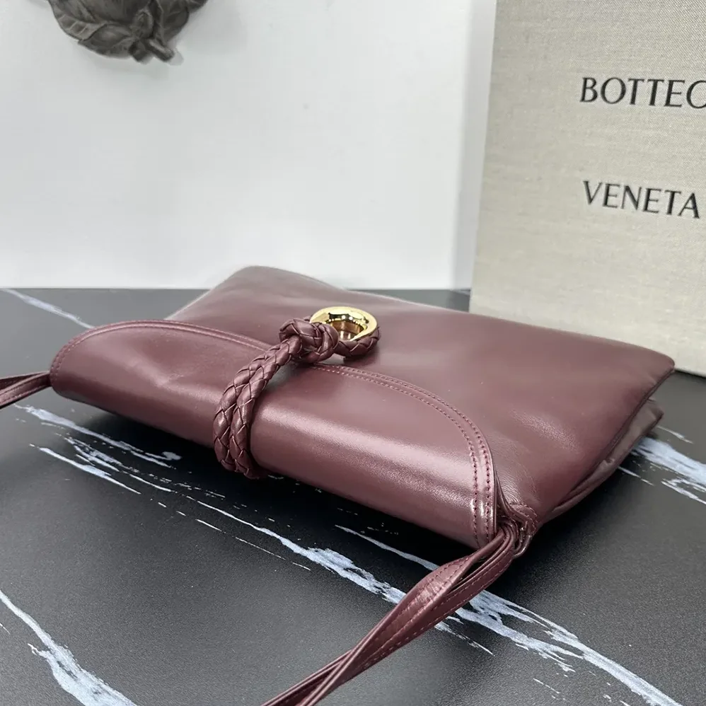 Bottega Veneta Liberta Cross-body Bag in Smooth Calf Leather for Women in Barolo Bottega Veneta Liberta Cross-body Bag in Smooth Calf Leather for Women in Barolo