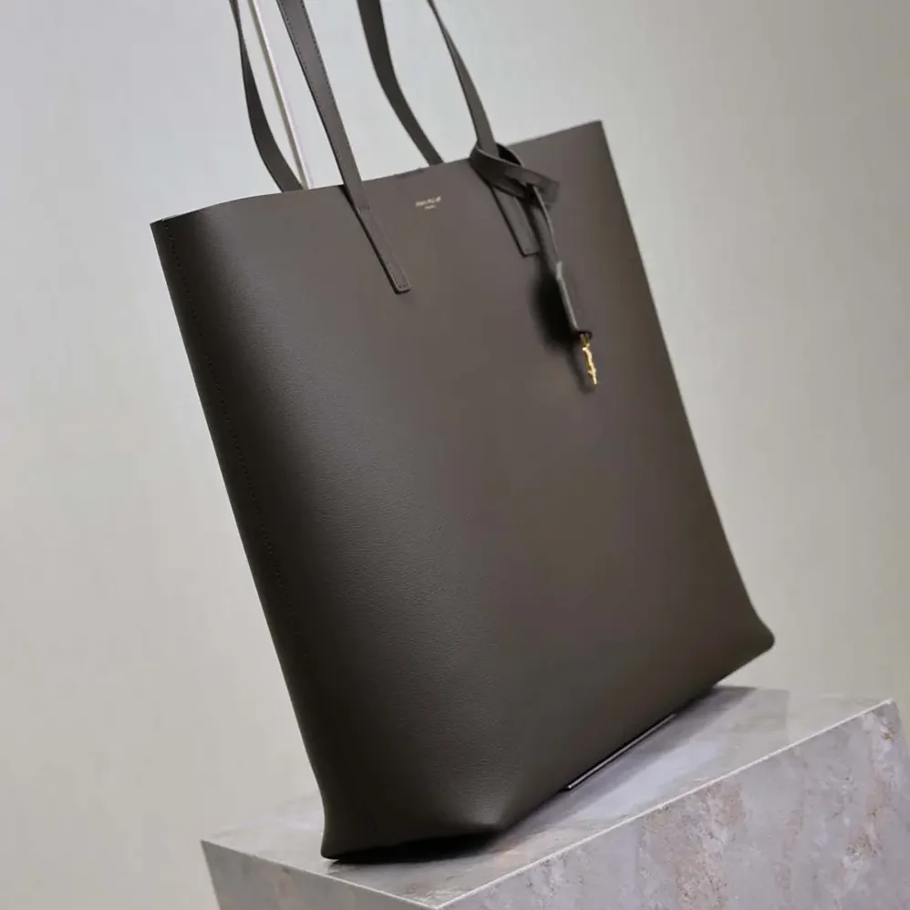 Saint Laurent YSL Shopping Saint Laurent in Leather for Women in Gray