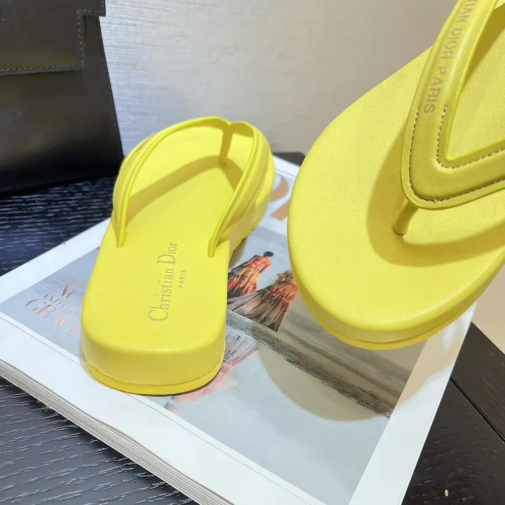 Dior Diorsea Thong Sandal Lemon Yellow Leather for Women in Effect Fabric