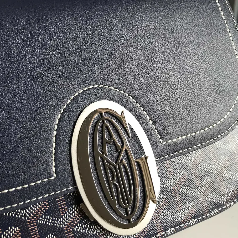 Goyard 233 Bag for Unisex in Navy Blue Goyard 233 Bag for Unisex in Navy Blue