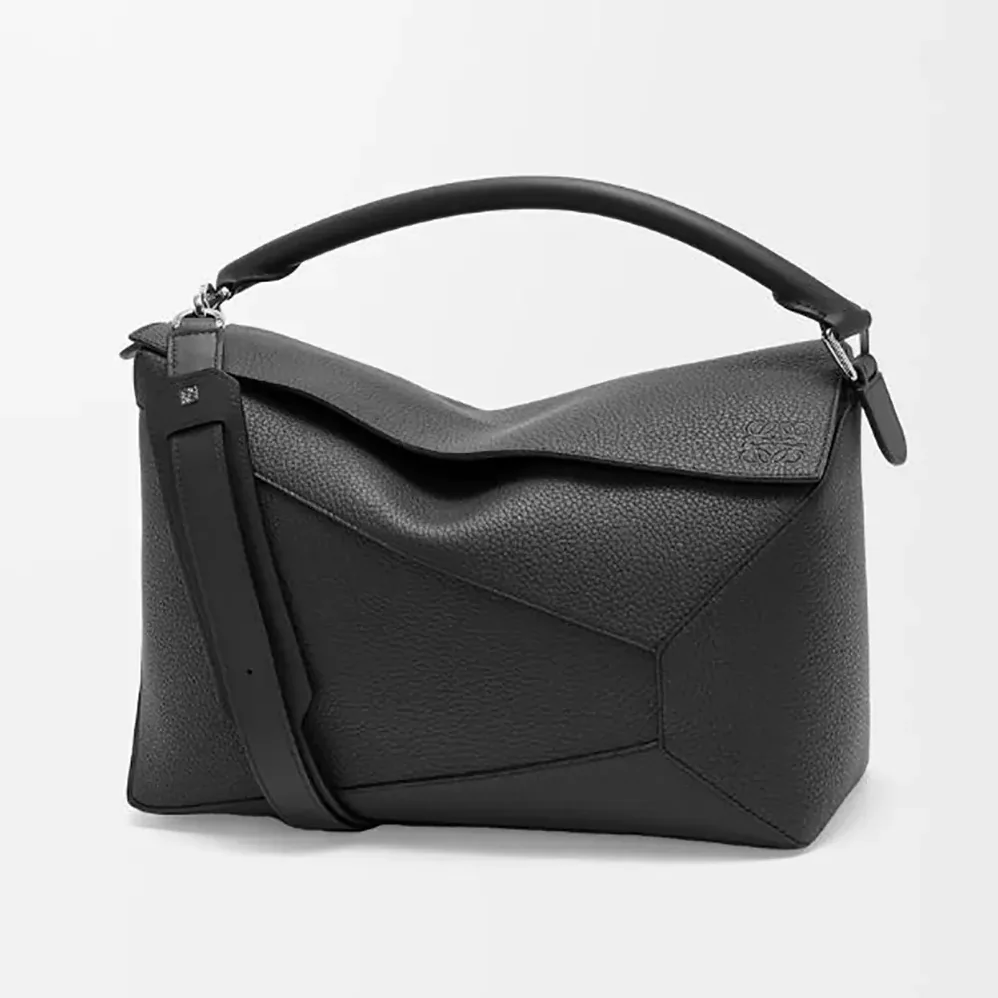Loewe Large Puzzle Edge Bag in Grained Calfskin for Unisex in Black Loewe Large Puzzle Edge Bag in Grained Calfskin for Unisex in Black