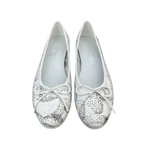 Chanel Cambon Ballet Flats White