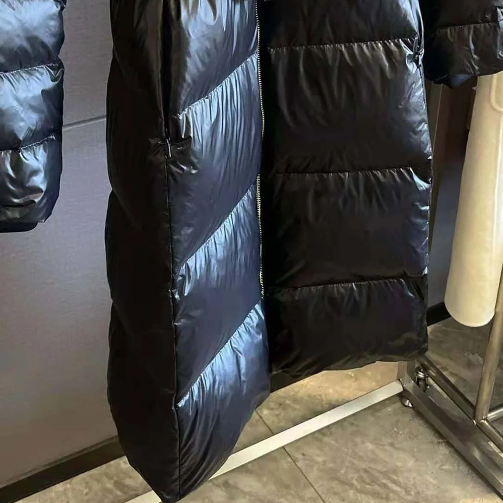 Burberry Contrast Hood Nylon Mid for Women in Length Puffer Coat Burberry Contrast Hood Nylon Mid for Women in Length Puffer Coat