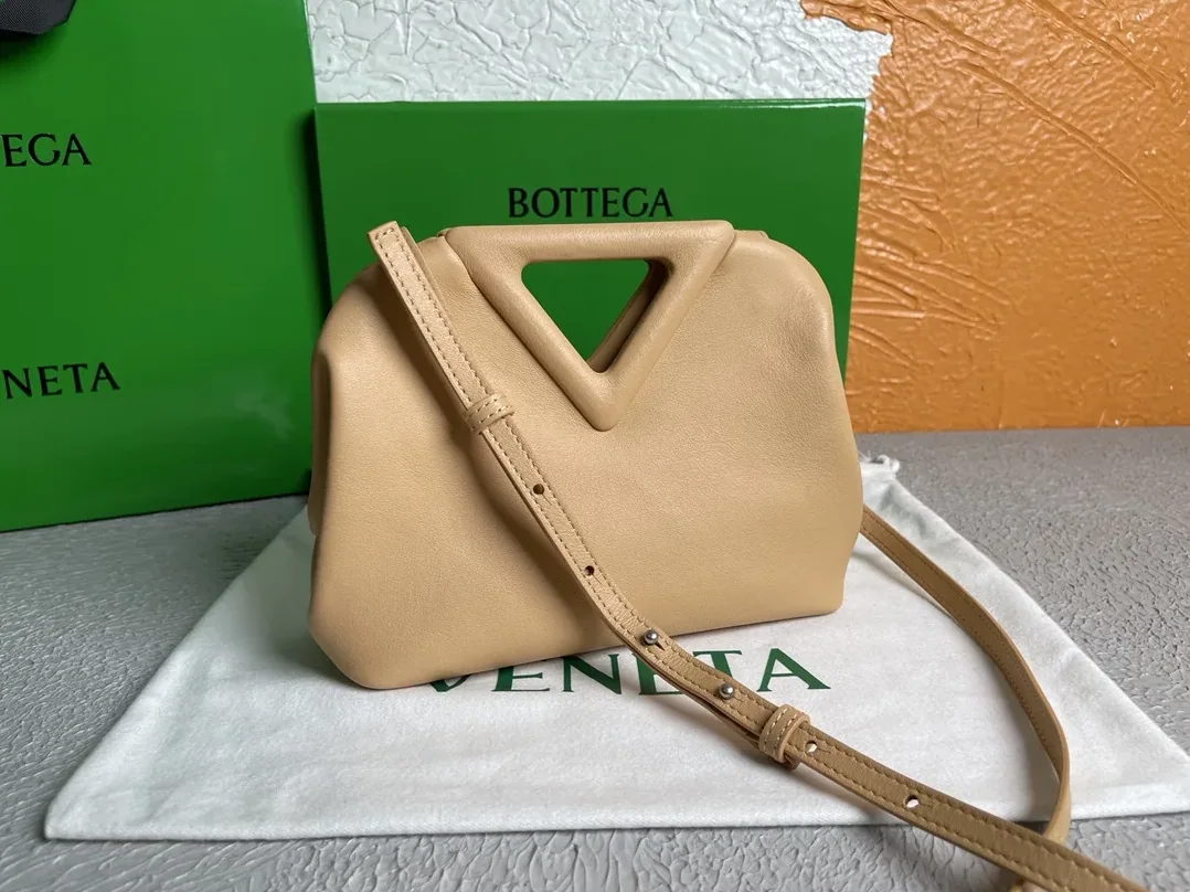 Bottega Veneta Point Brown
