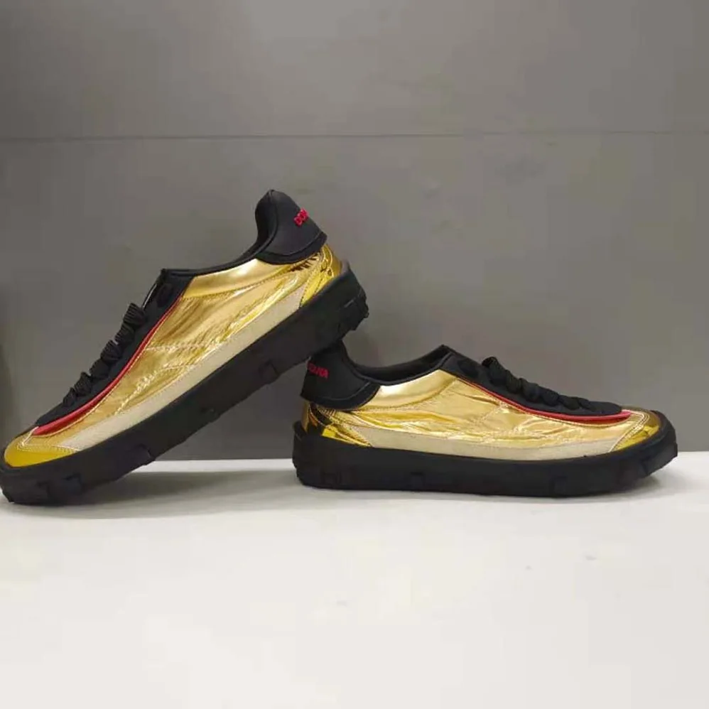 Dolce Gabbana D&G Mixed-material Old Runner Sneakers for Men in Gold Dolce Gabbana D&G Mixed-material Old Runner Sneakers for Men in Gold