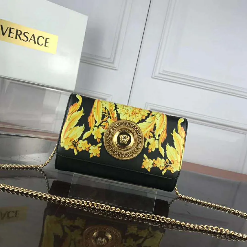Versace Barocco SS'92 Evening Bag for Women in Black Versace Barocco SS'92 Evening Bag for Women in Black