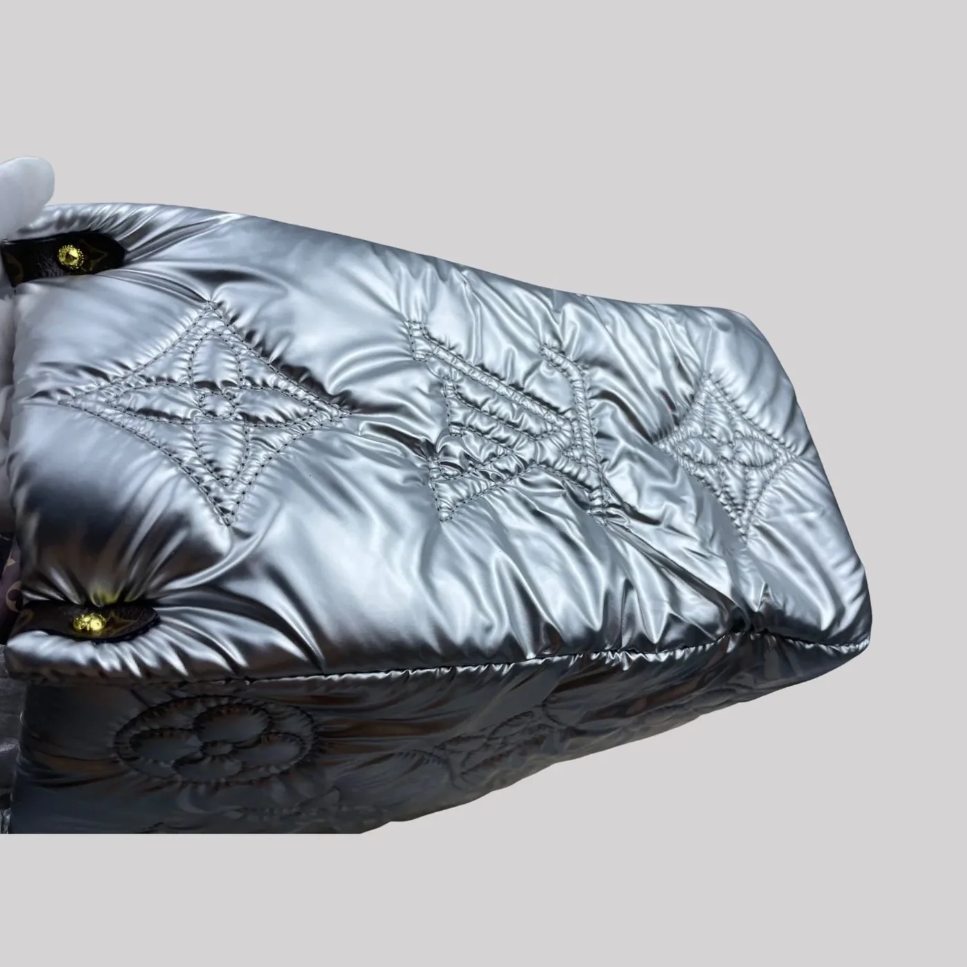 Louis Vuitton Pillow Onthego GM Tote Bag in Silver